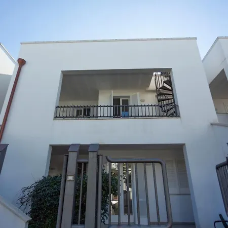The Little Eagle - Apartment With Terrace Argegno Exterior photo